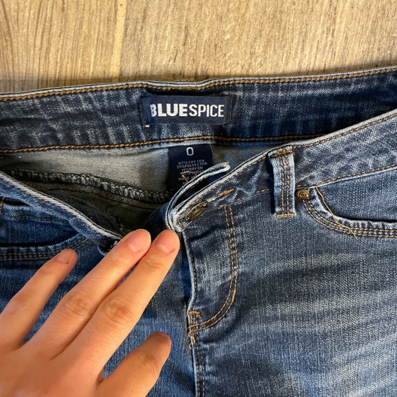 Skinny jeans - Picture 2 of 3